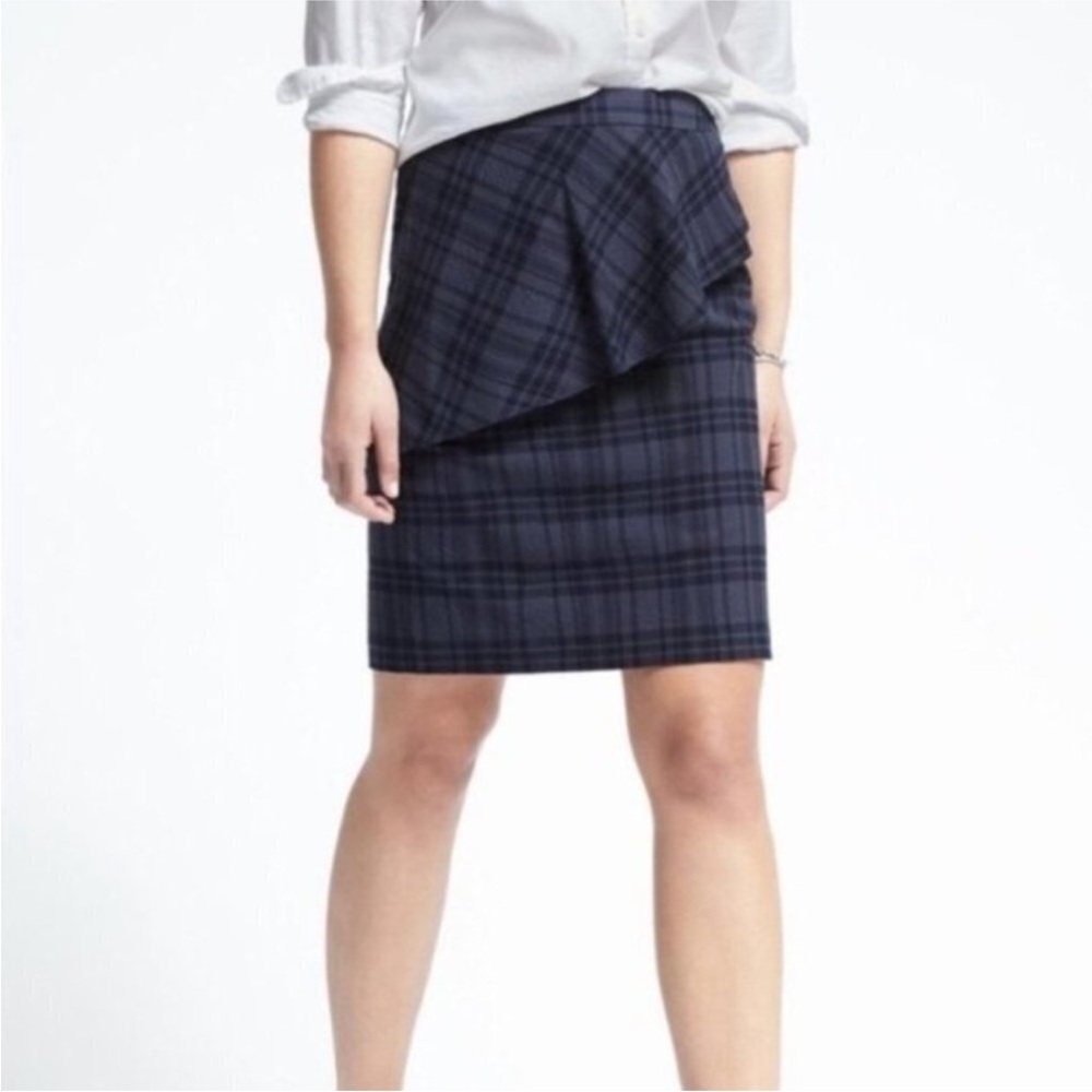 Banana Republic plaid ruffle pencil skirt navy blue